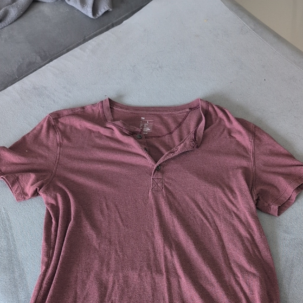 GAP Burgundy Short Sleeve Henley Shirt